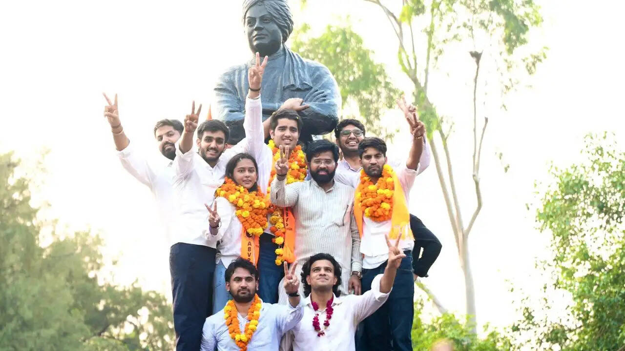 दिल्ली विश्वविद्यालय छात्र संघ चुनाव 2026: एबीवीपी की जीत और भविष्य की रणनीतियाँ