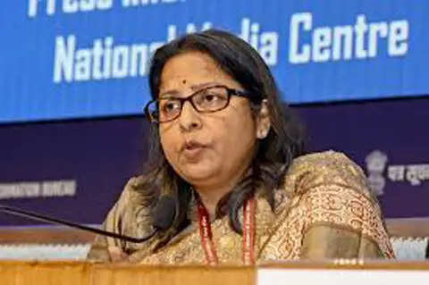 भारत में पेट्रोल, डीजल और एलपीजी की कोई कमी नहीं: पीएम मोदी की अपील पर स्पष्टीकरण