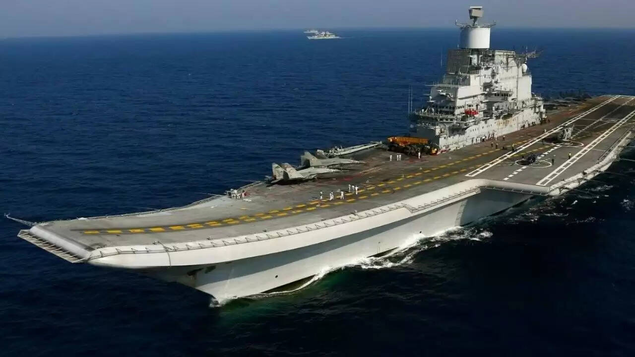 भारतीय नौसेना का ऐतिहासिक विस्तार: 2026 में 19 युद्धपोतों का कमीशन