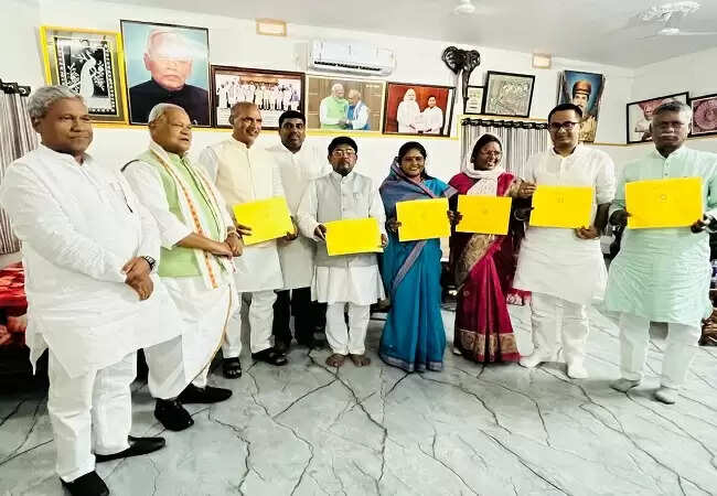 बिहार विधानसभा चुनाव: जीतन राम मांझी की पार्टी ने उम्मीदवारों की पहली सूची जारी की