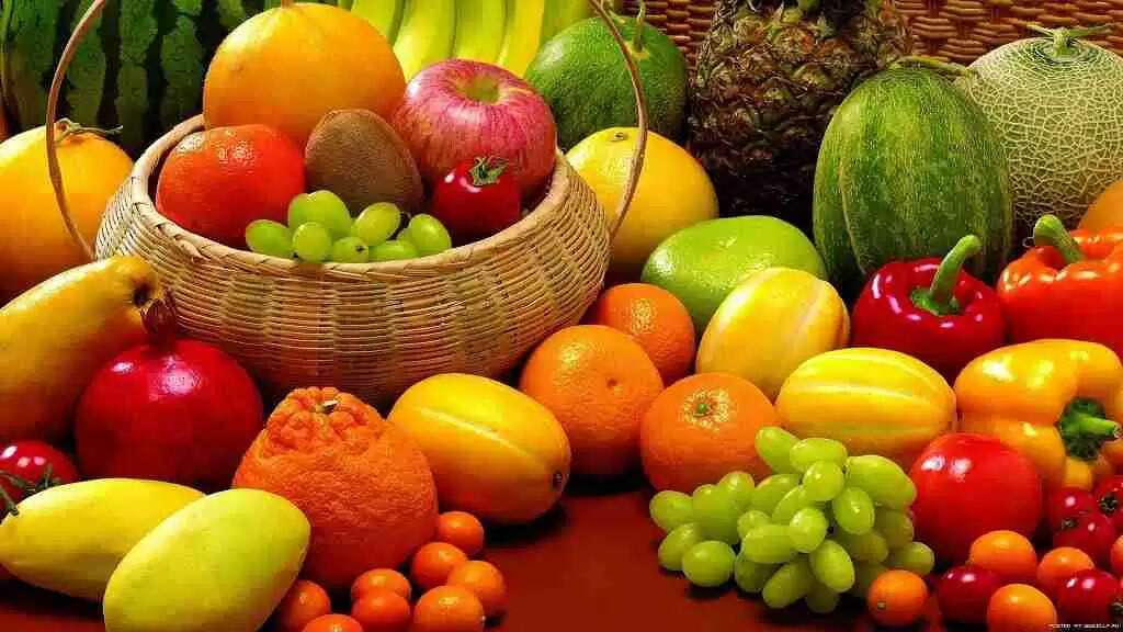 गर्मियों में डिहाइड्रेशन से बचने के लिए फलों का सेवन करें