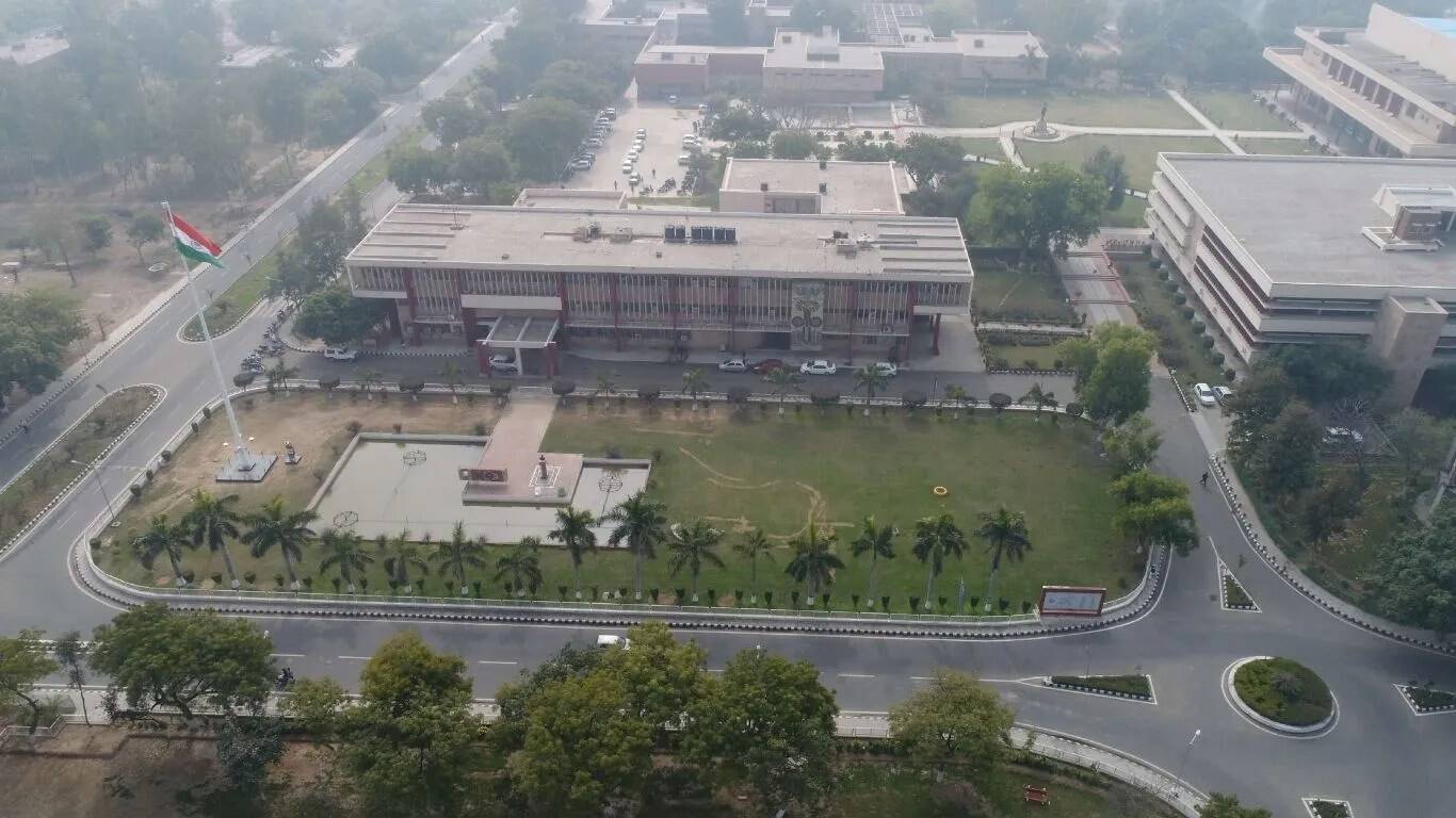 NIRF 2025: एचएयू और जीजेयू ने शिक्षा में नई ऊंचाइयों को छुआ