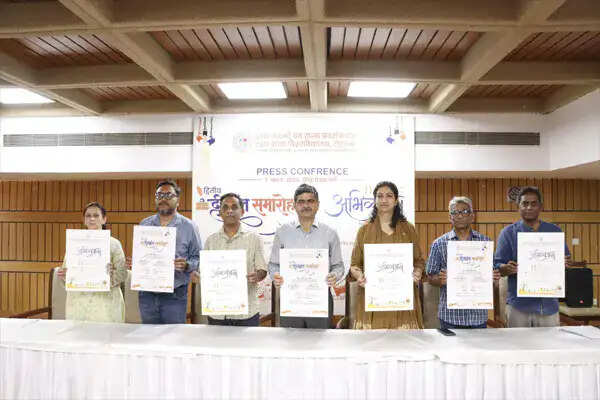 सुपवा की कला प्रदर्शनी और दीक्षांत समारोह की तैयारी