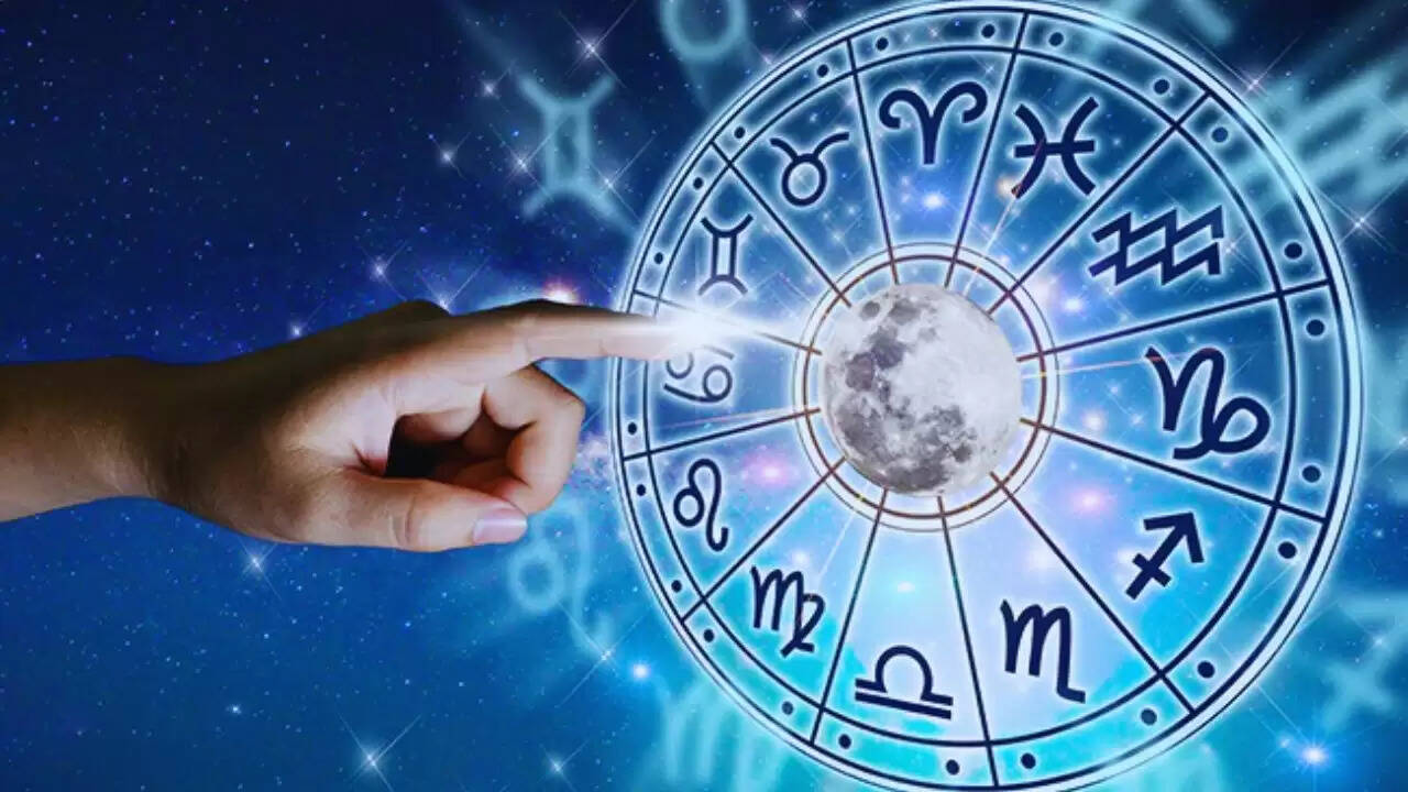 8 जनवरी 2026 का राशिफल: जानें किस राशि के लिए है शुभ और किसके लिए सावधानी का दिन