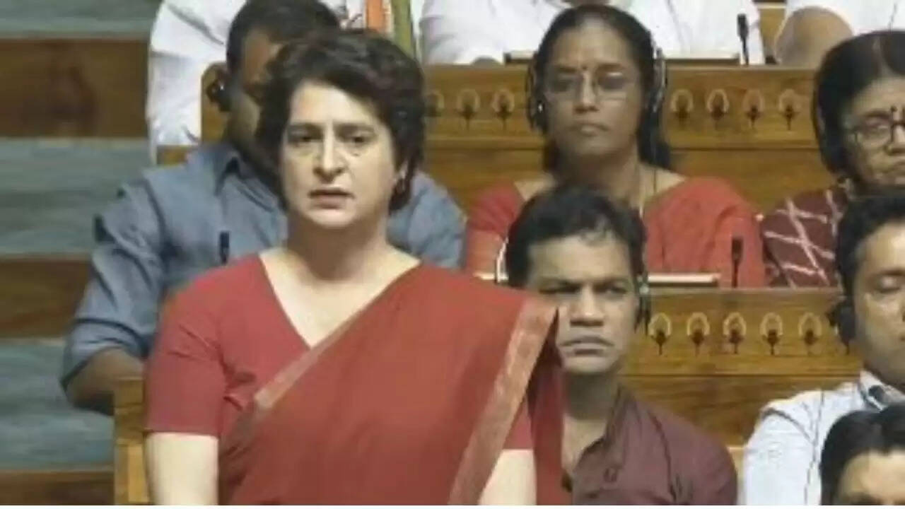 प्रियंका गांधी ने पहलगाम हमले पर केंद्र सरकार को घेरा