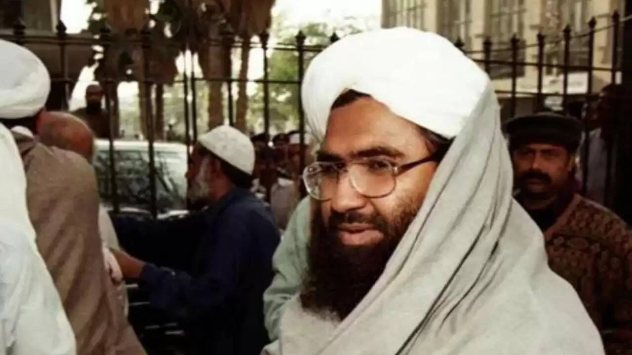 मसूद अजहर की खौफनाक भागदौड़: भारत के ऑपरेशन सिंदूर ने आतंकियों में मचाई खलबली