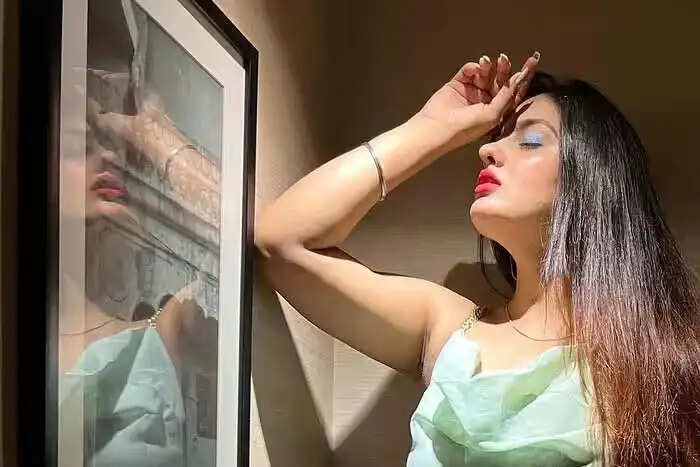 दिव्यांका सिरोही की असामयिक मृत्यु: फैंस और इंडस्ट्री में शोक की लहर