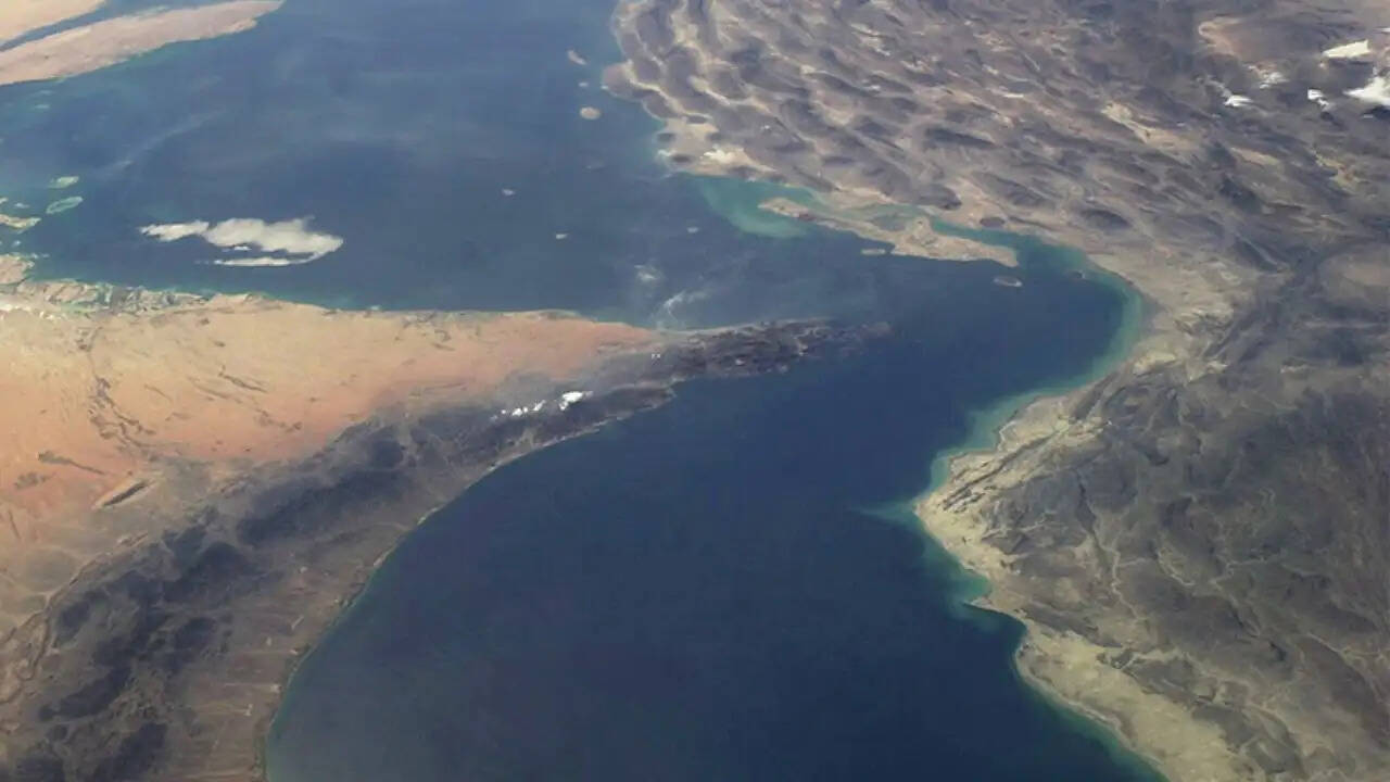 यूएई का ईरान संघर्ष में सक्रिय भूमिका निभाने का निर्णय: क्या बढ़ेगा तनाव?