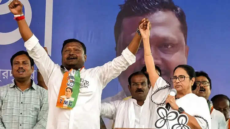 पश्चिम बंगाल में टीएमसी को बड़ा झटका, राज्यसभा सांसद प्रकाश चिक बड़ाईक ने दिया इस्तीफा