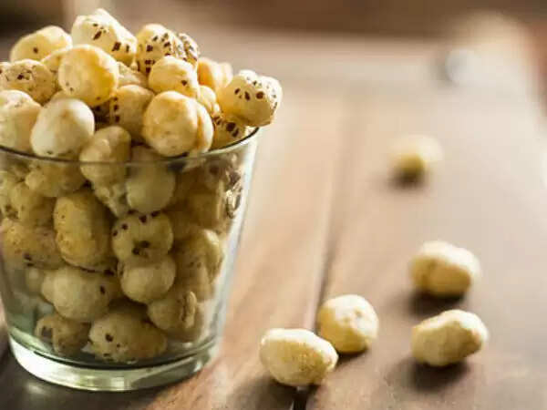 मखाने के अद्भुत फायदे: जानें कैसे ये आपके स्वास्थ्य को बेहतर बनाते हैं
