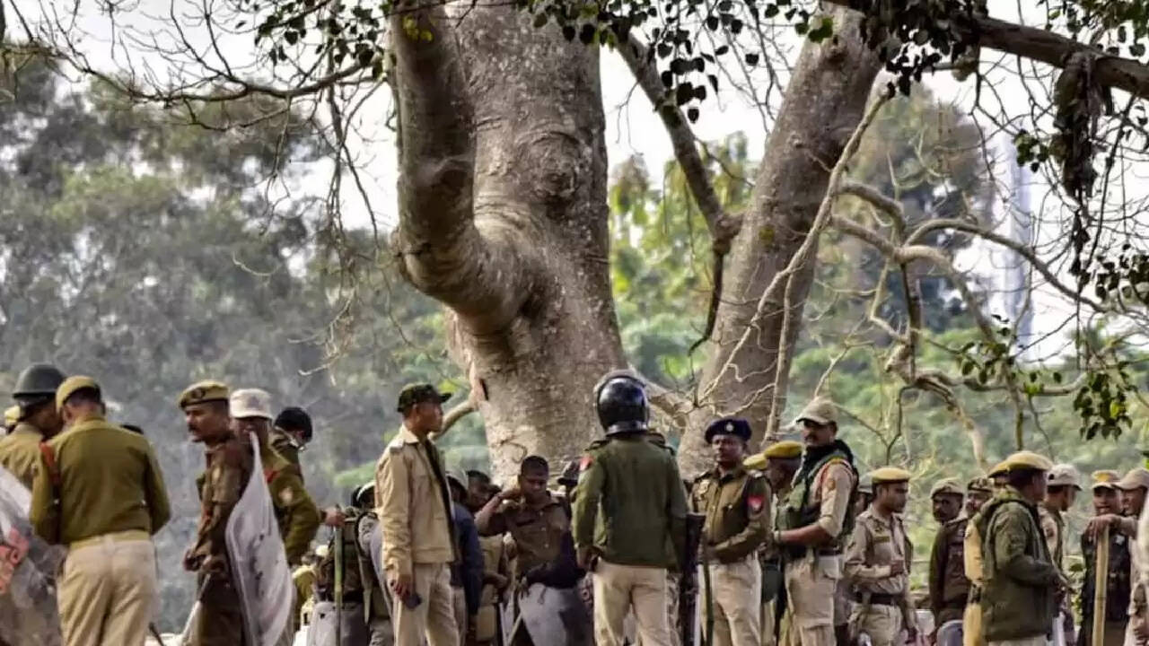 जम्मू-कश्मीर में डॉ. गुलाम नबी फई की संपत्ति कुर्क करने का आदेश: क्या है मामला?