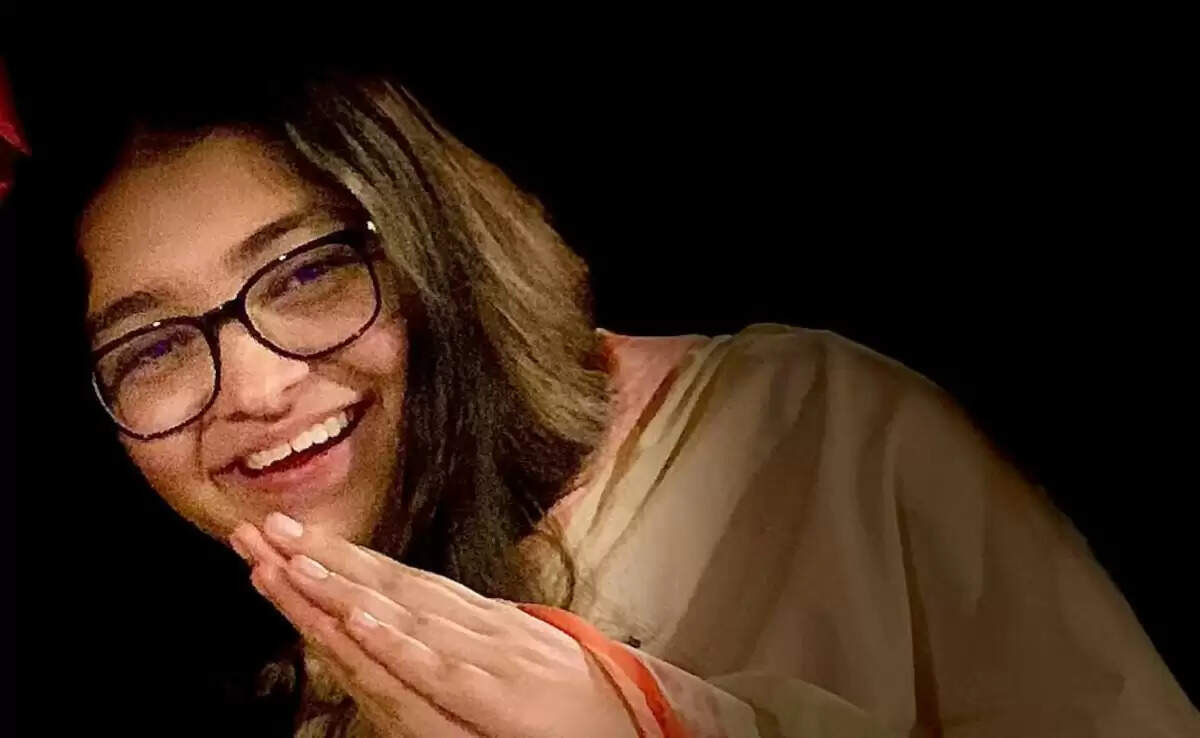 स्मृति ईरानी की बेटी ज़ोइश की अनदेखी तस्वीरें हुईं वायरल