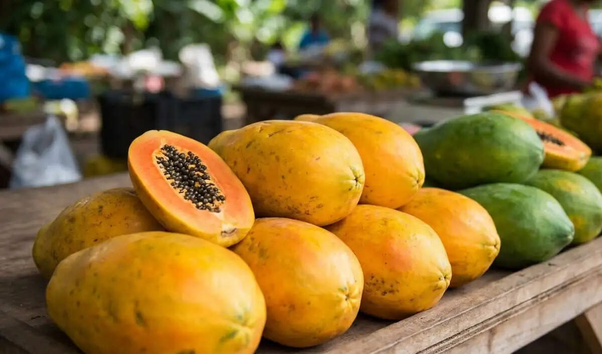 पपीते के सेवन से जुड़ी स्वास्थ्य चेतावनियाँ