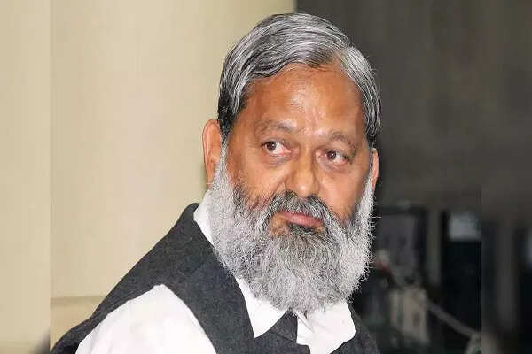 हरियाणा के मंत्री अनिल विज ने कष्ट निवारण समिति के सदस्यों को जनहित में कार्य करने का दिया निर्देश