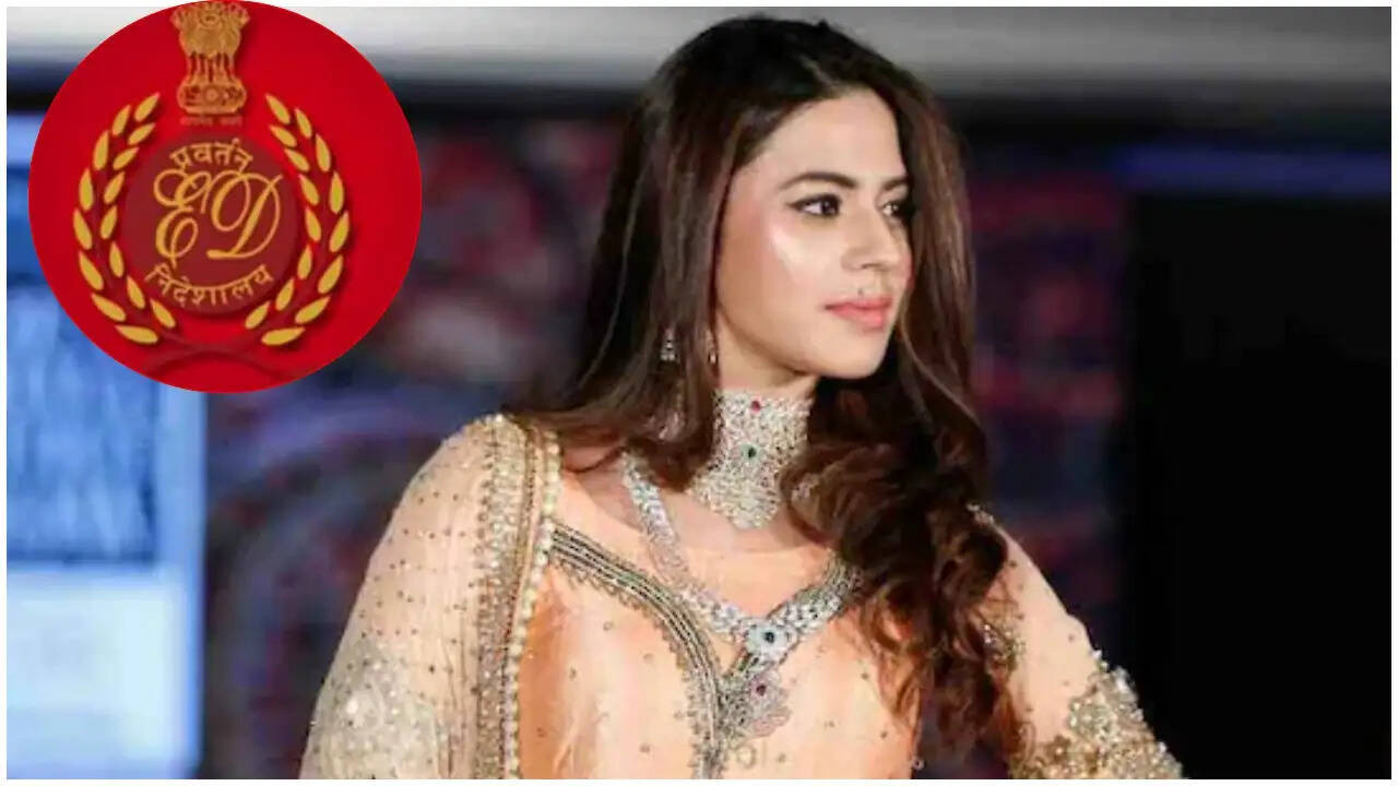 गोल्ड स्मगलिंग केस में पूर्व एक्ट्रेस रान्या राव के खिलाफ कार्रवाई