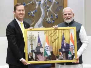 प्रधानमंत्री मोदी ने अमेरिका के नए राजदूत सर्जियो गोर का स्वागत किया