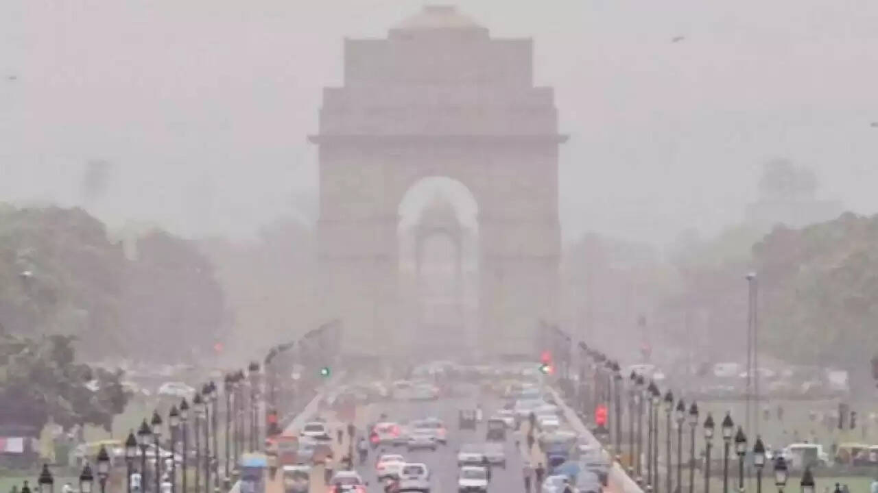 दिल्ली में वायु प्रदूषण की स्थिति: क्या है AQI का हाल?