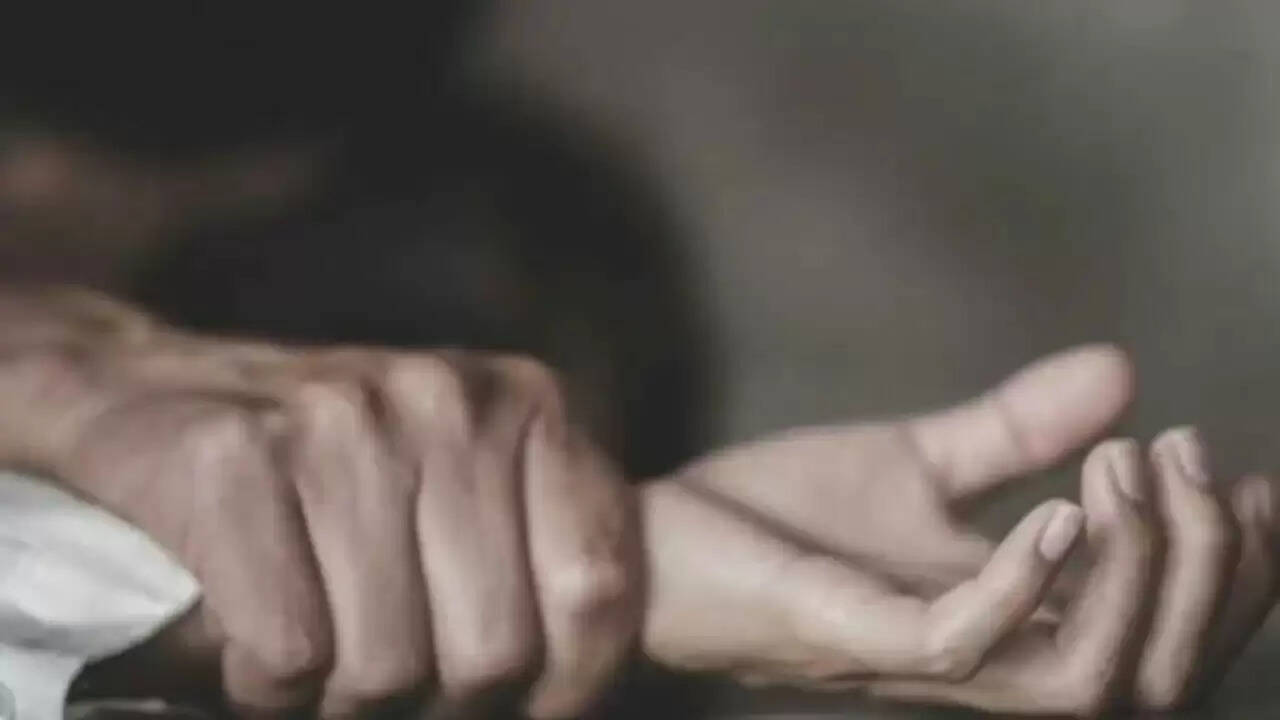 हरियाणा में जूनियर हॉकी कोच पर नाबालिग के साथ दुष्कर्म का आरोप: जानें पूरी कहानी