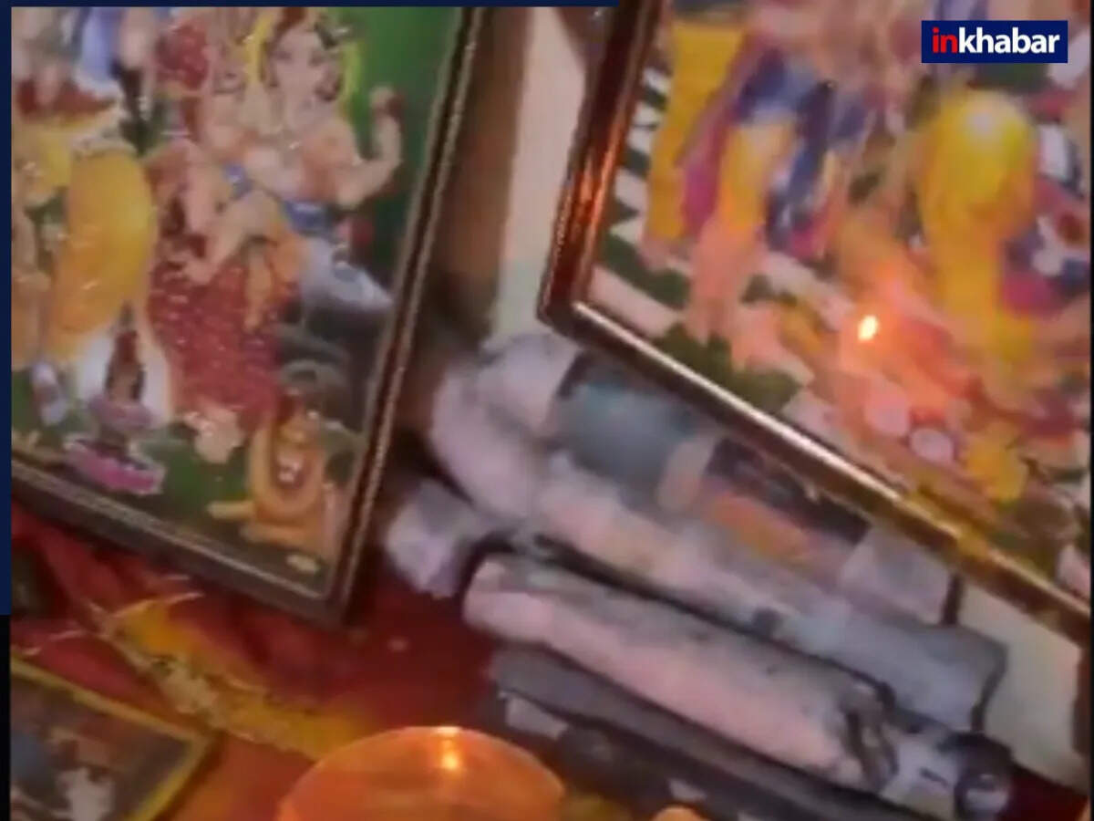 तेलंगाना में गांजा तस्करी का भंडाफोड़: पूजा के दौरान छिपाया गया गांजा