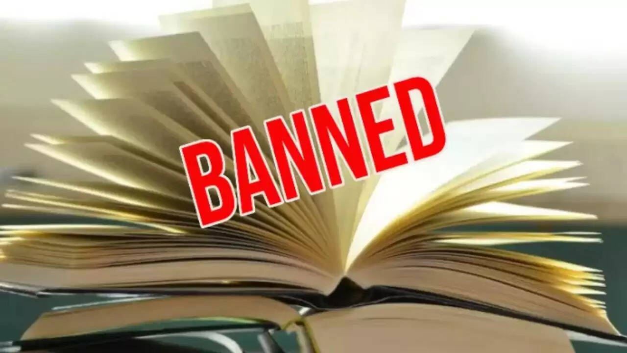 जम्मू-कश्मीर सरकार ने 25 विवादास्पद किताबों पर लगाया बैन