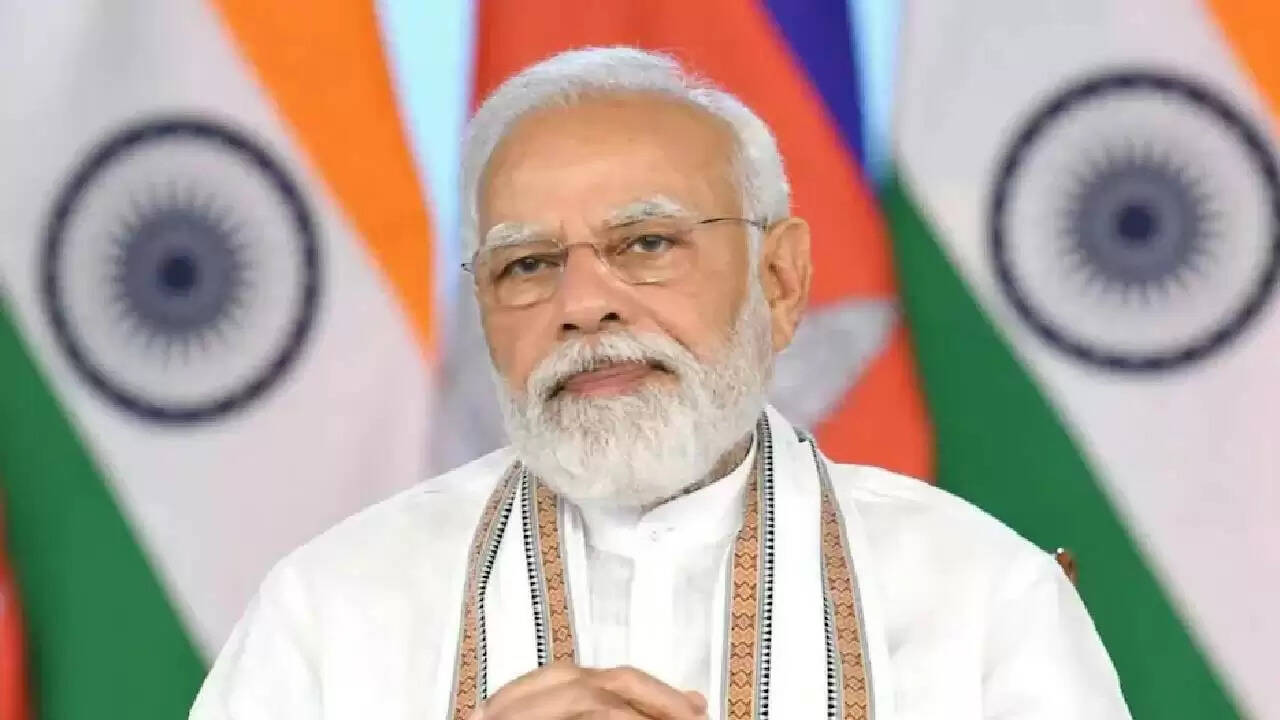 नरेंद्र मोदी: संघर्ष से सफलता की कहानी और आत्मनिर्भर भारत का सपना