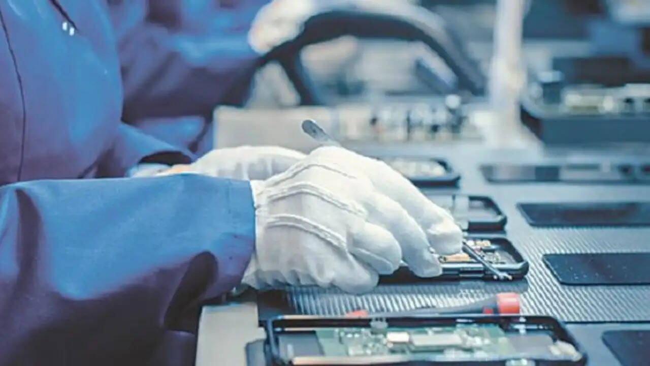 भारत की अर्थव्यवस्था में बदलाव: नई औद्योगिक रणनीतियों का उदय