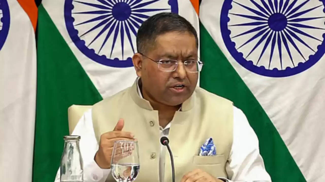 बांग्लादेश में अल्पसंख्यकों की सुरक्षा पर भारत की चिंता: विदेश मंत्रालय की प्रतिक्रिया