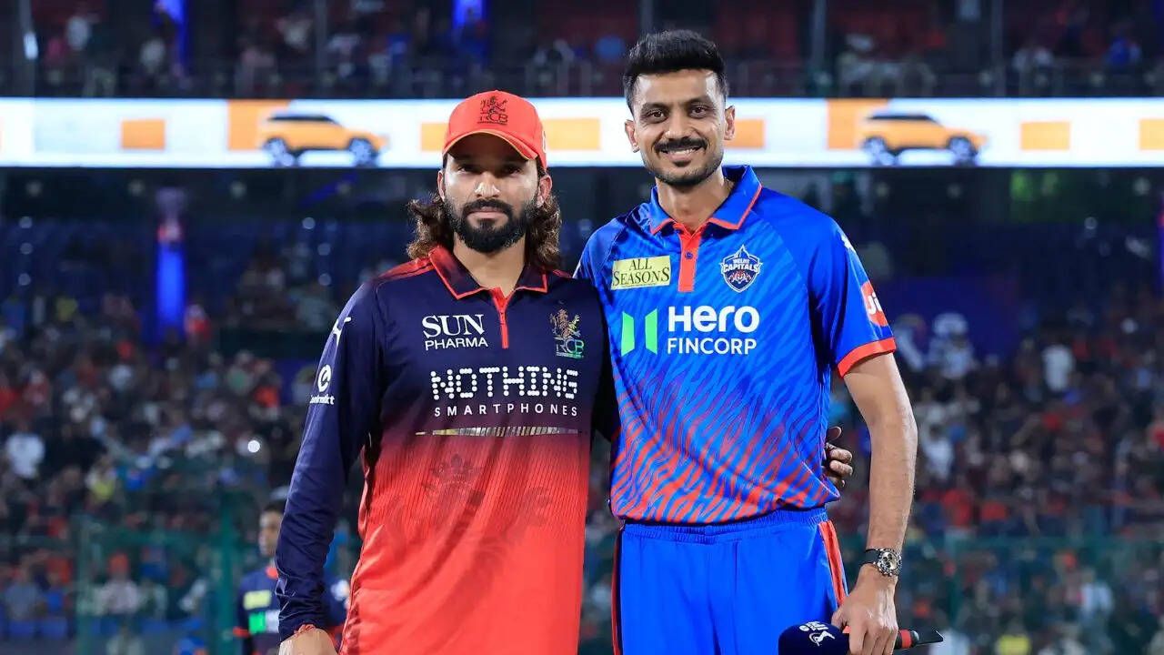 दिल्ली कैपिटल्स और रॉयल चैलेंजर्स बेंगलुरु के बीच IPL 2026 का रोमांचक मुकाबला