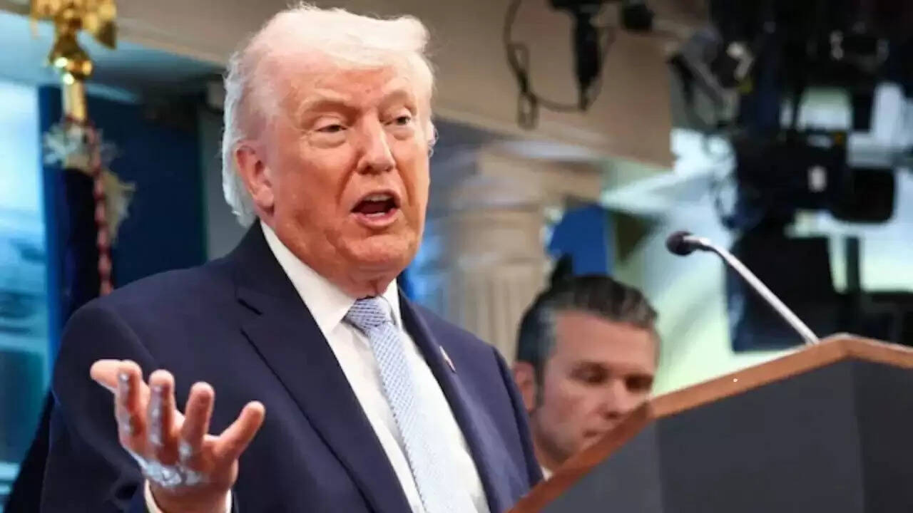 ईरान के परमाणु कार्यक्रम पर ट्रम्प का कड़ा रुख: अमेरिका की नई चेतावनी