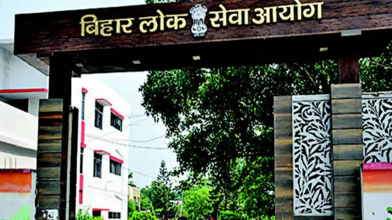 Bihar BPSC AEDO परीक्षा स्थगित: 9.7 लाख उम्मीदवारों की चिंता बढ़ी
