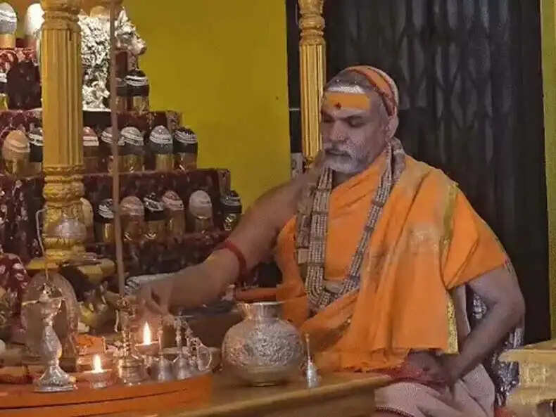 अविमुक्तेश्वरानंद विवाद: हिंदुत्व को खतरा, शंकराचार्य का बयान