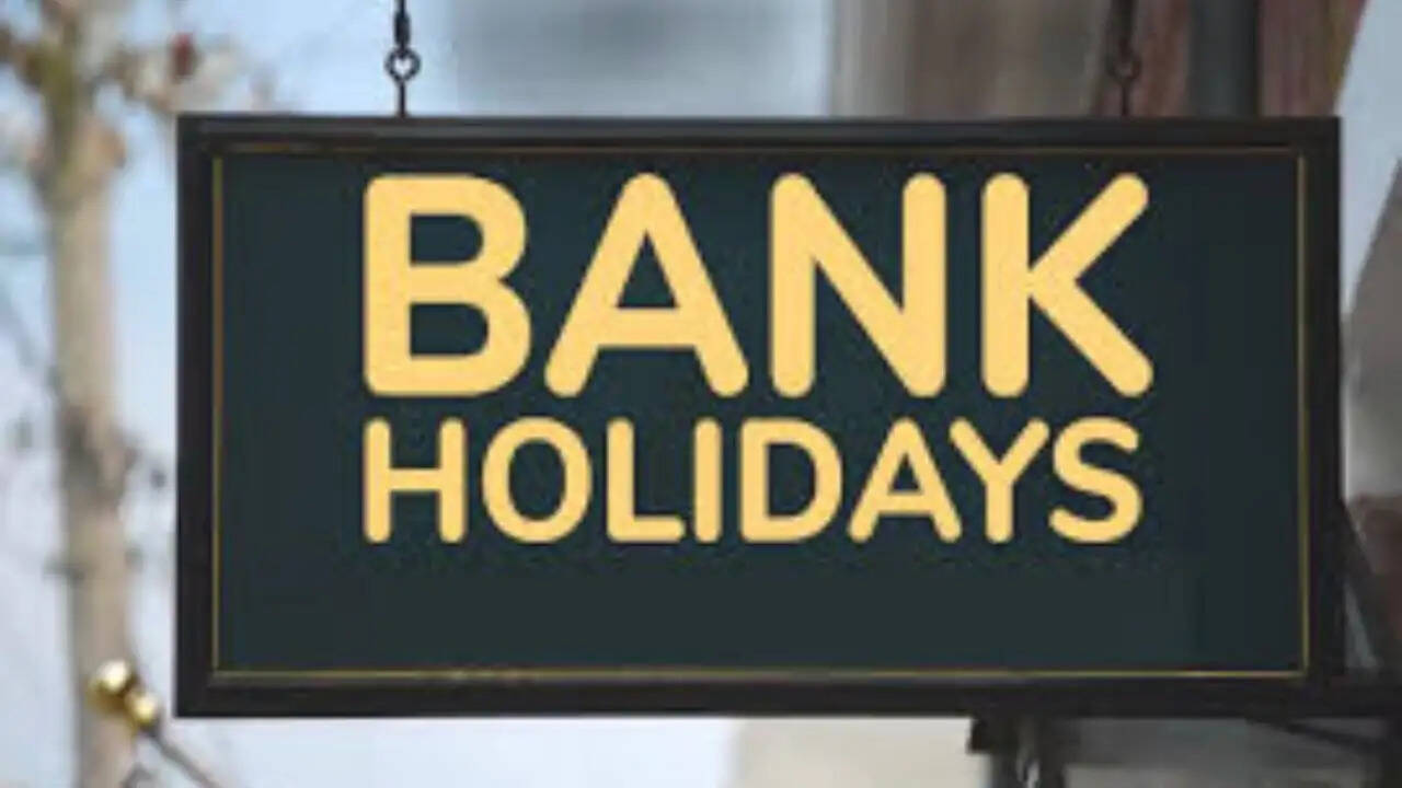 मई 2026 में बैंक छुट्टियों का शेड्यूल: जानें कब बंद रहेंगे बैंक