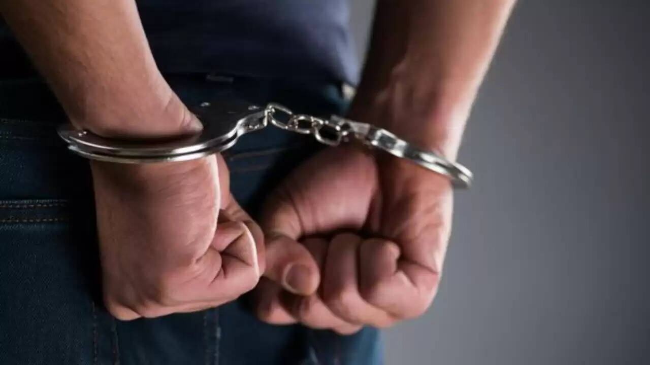 छिंदवाड़ा कफ सिरप मामले में 10 बच्चों की मौत, डॉक्टर गिरफ्तार