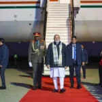 प्रधानमंत्री मोदी का नामीबिया दौरा: पारंपरिक स्वागत और सांस्कृतिक समारोह