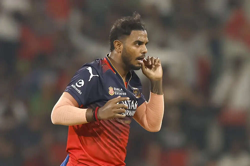 आरसीबी को बड़ा झटका: यश दयाल आईपीएल 2026 से बाहर