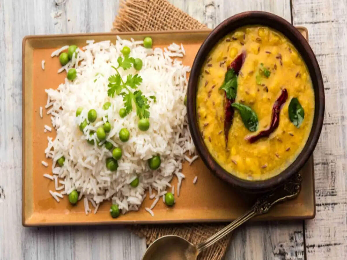बच्चों के लिए हेल्दी आलू परांठा पिज्जा बनाने की विधि