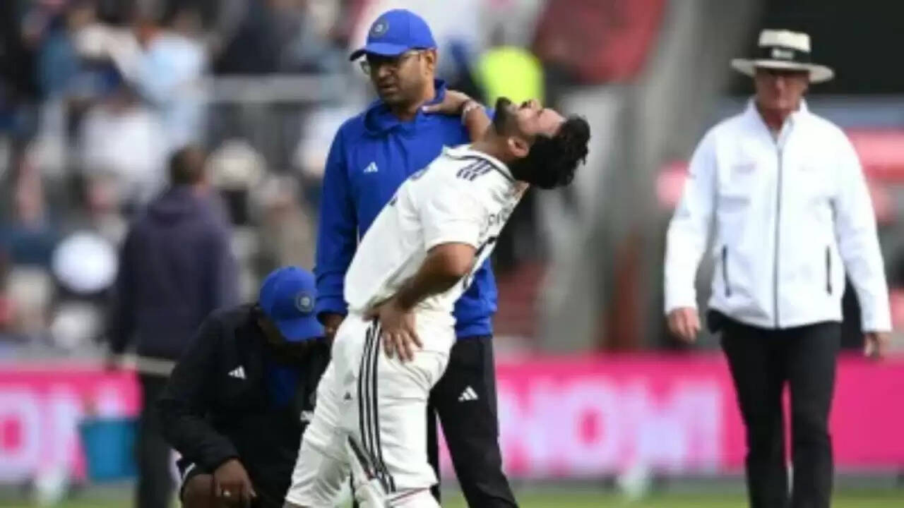 ऋषभ पंत की चोट से भारतीय टीम की चिंता बढ़ी, वनडे में खेलने पर संदेह