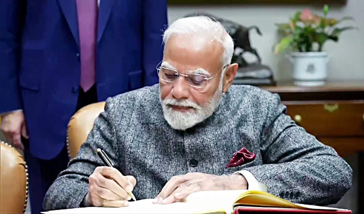 भारत में निर्यातकों के लिए अमेरिकी टैरिफ के प्रभाव पर उच्च-स्तरीय बैठक