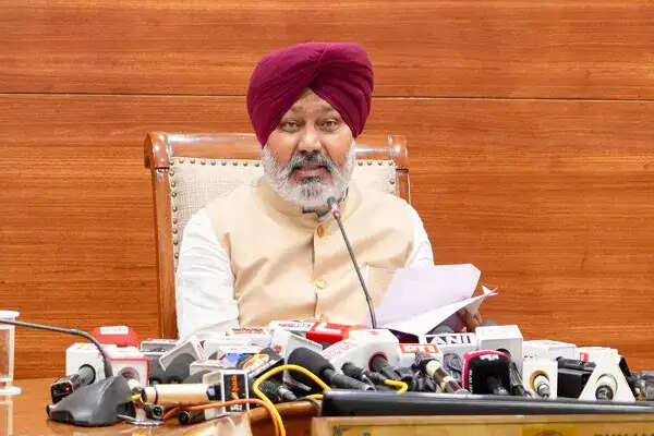 पंजाब सरकार ने राजस्व वृद्धि में शीर्ष तीन राज्यों में स्थान प्राप्त किया: हरपाल सिंह चीमा