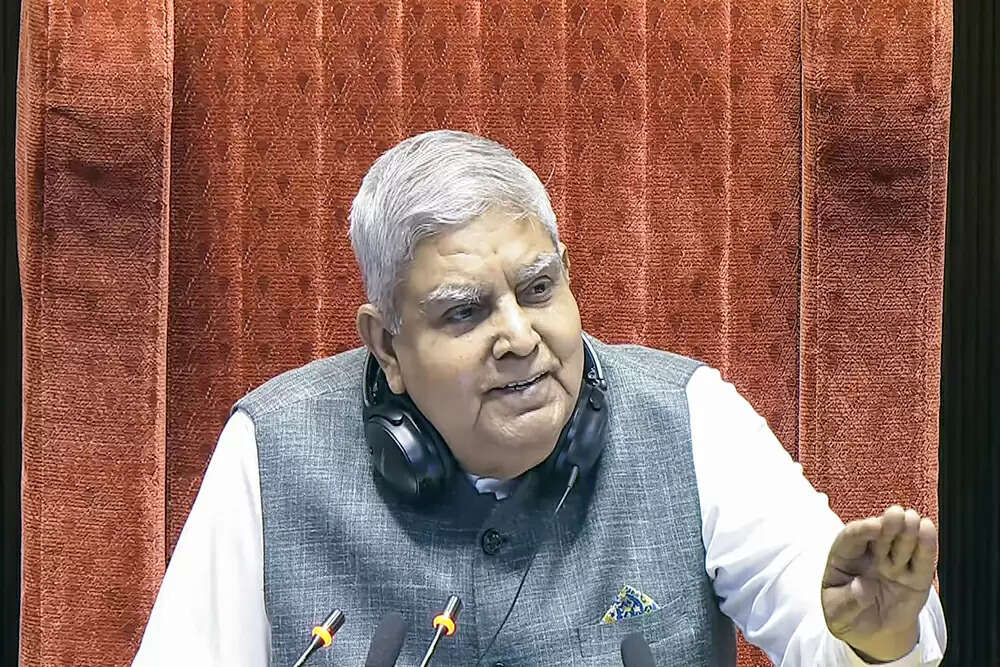 उप राष्ट्रपति जगदीप धनखड़ ने स्वास्थ्य कारणों से दिया इस्तीफा