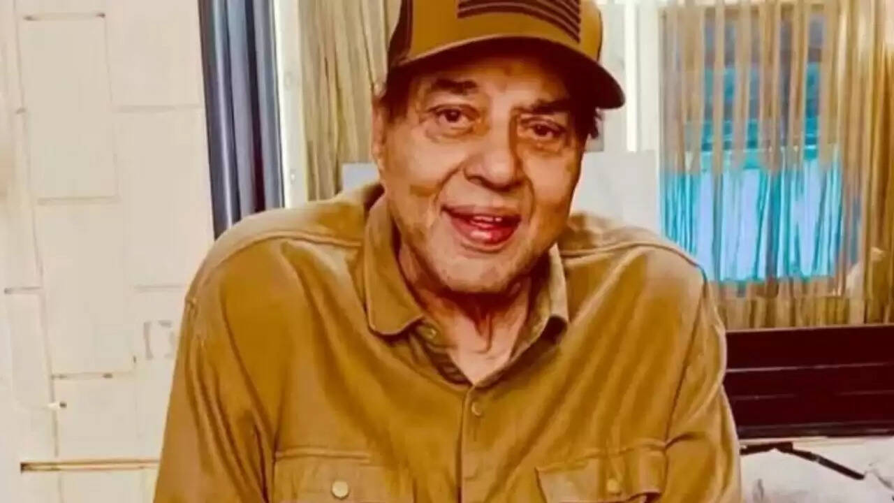 बॉलीवुड के ही-मैन धर्मेंद्र का निधन, उम्र 89 वर्ष