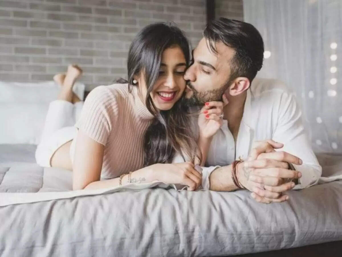 आधी रात के बाद पुरुषों के रोमांटिक मूड का रहस्य