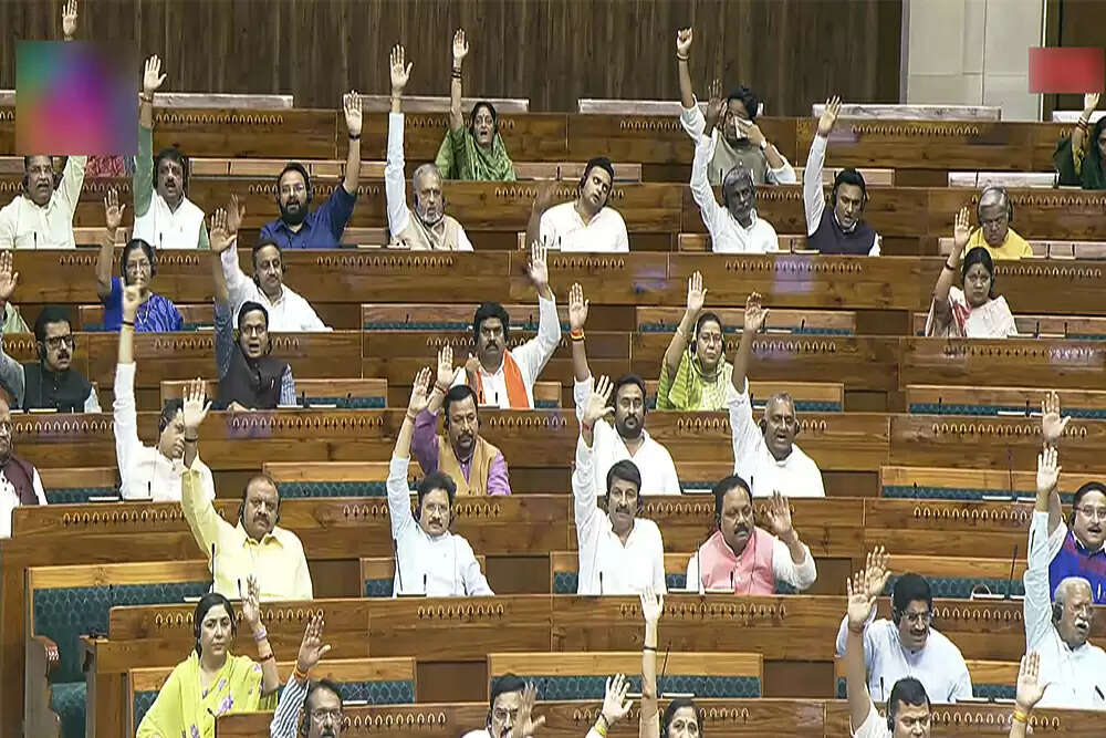 संसद सत्र में महत्वपूर्ण विधेयकों पर चर्चा, चुनाव प्रचार का समय