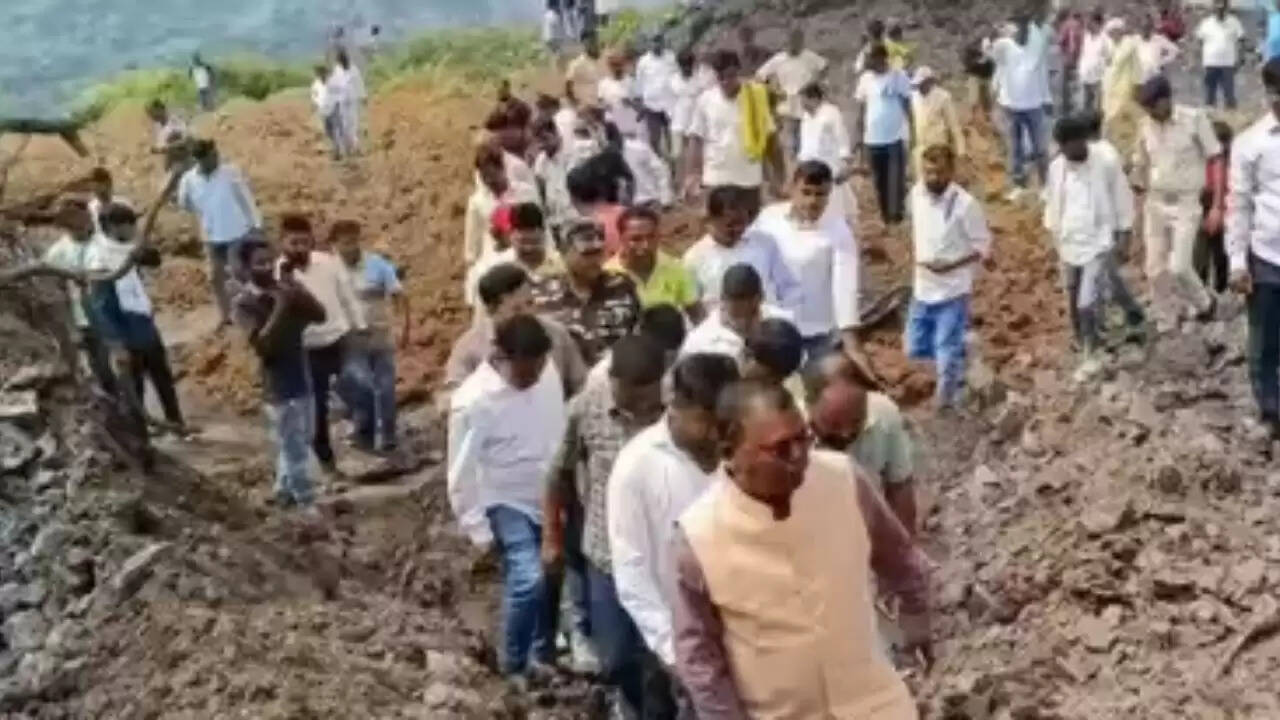 धनबाद में अवैध खदान धंसने से मजदूरों की जान का खतरा