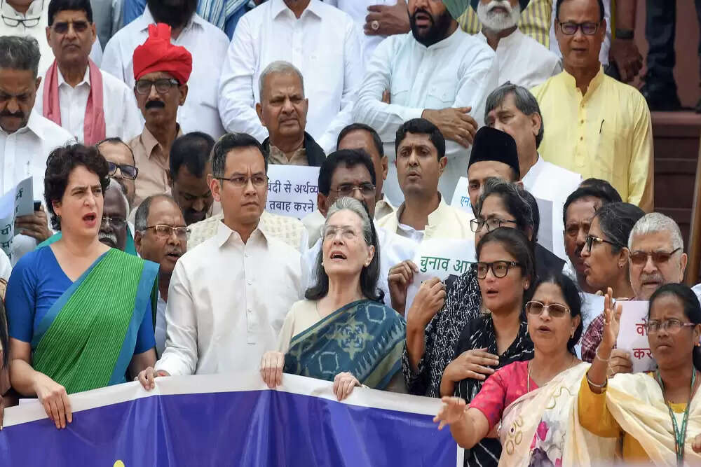 बिहार विधानसभा चुनाव पर तेजस्वी यादव के बायकॉट के संकेत से सियासी हलचल
