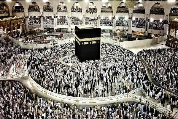 सऊदी अरब ने उमराह वीजा की वैधता अवधि घटाई, भारतीय मुसलमानों पर पड़ेगा असर