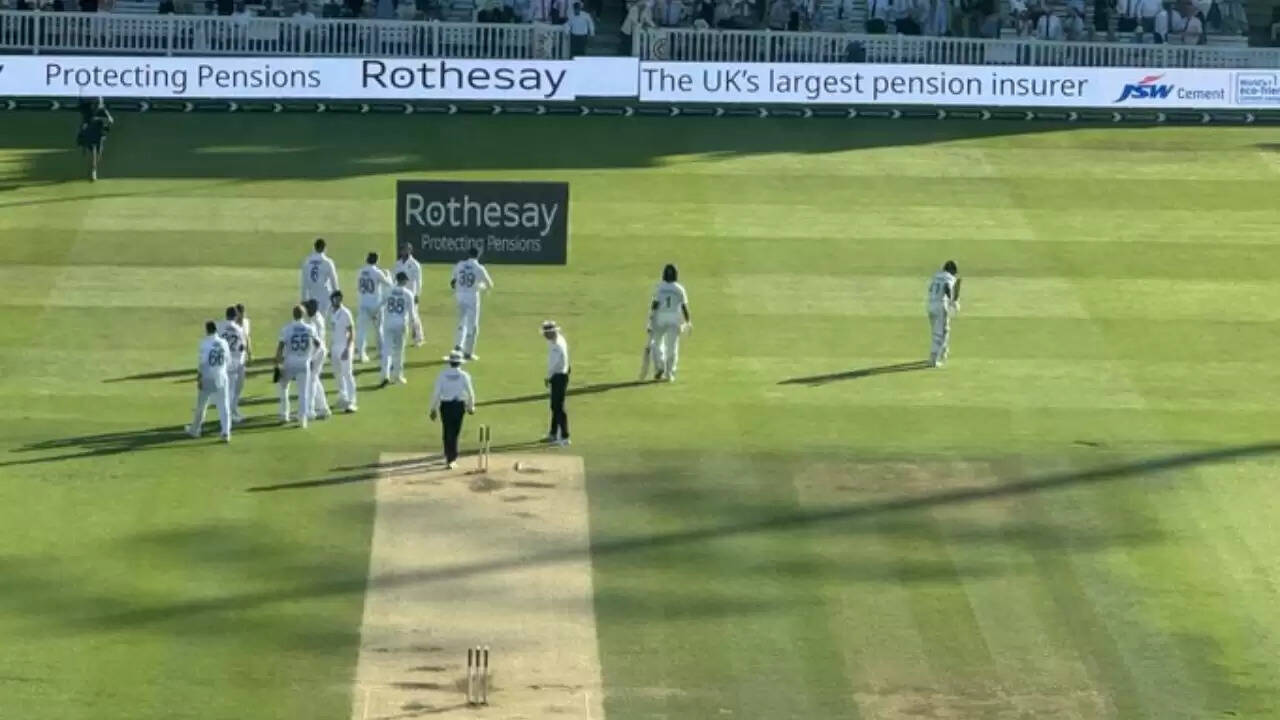 India vs England 3rd Test: चौथे दिन का रोमांच और आकाश दीप का जवाब
