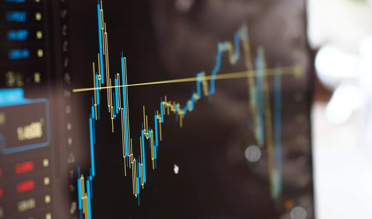 भारत के सेवा क्षेत्र में विकास दर में गिरावट, लेकिन अंतरराष्ट्रीय मांग में मजबूती