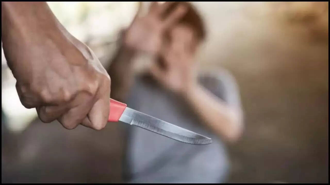 दिल्ली में छात्र पर चाकू से हमला: तीन नाबालिग गिरफ्तार