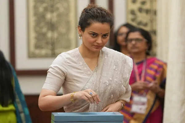 कांग्रेस नेता के विवादास्पद बयान पर कंगना रनौत का मामला गरमाया